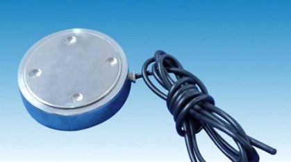 錨索計,應變計,鋼筋計,壓力盒,軸力計,靜力水準儀,激光測距儀,固定式測斜儀,水位計,全向位移計 錨索計,應變計,鋼筋計,壓力盒,軸力計,靜力水準儀,激光測距儀,固定式測斜儀,水位計,全向位移計